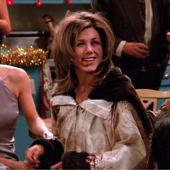 Vintage Cream Coat with Brown Fur Collar Inspired by Rachel Green on Friends - Picture 3 of 14